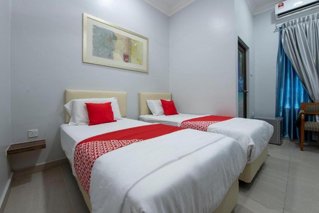 Oyo 90234 Sungai Rengit City Resort 2 Kampung Sungai Rengit Extérieur photo