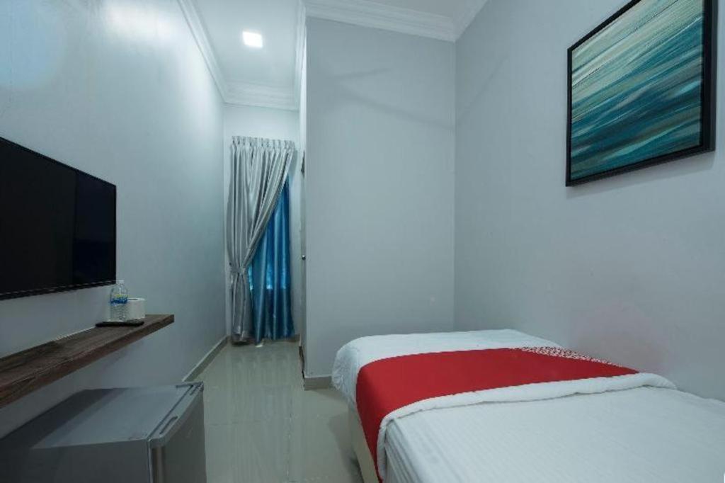 Oyo 90234 Sungai Rengit City Resort 2 Kampung Sungai Rengit Extérieur photo